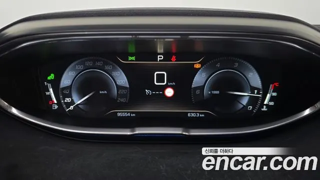 PEUGEOT 5008 2019 — 95 554 км, светло-золотистый, Корея — под ключ — фото 8