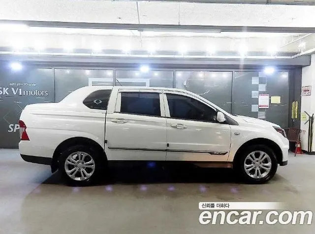 KGM KORANDO SPORTS 2018 — 96 674 км, белый, Корея — под ключ — фото 3