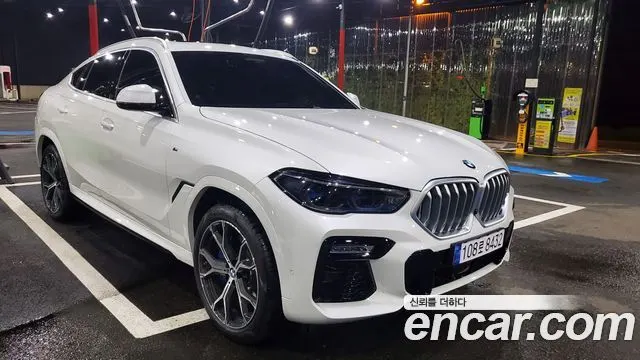 BMW X6 2021 — 70 000 км, белый, Корея — под ключ — фото 1