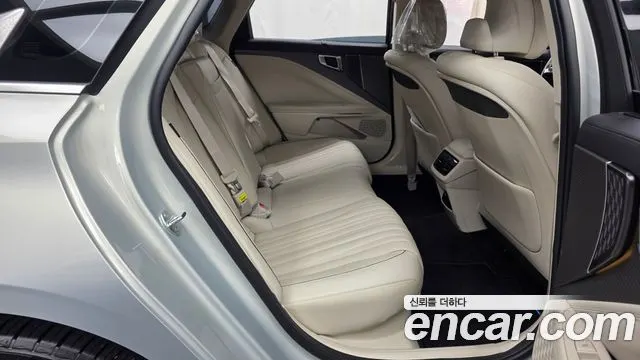 KIA K8 HYBRID 2025 — 60 620 км, белый-перламутр, Корея — под ключ — фото 12