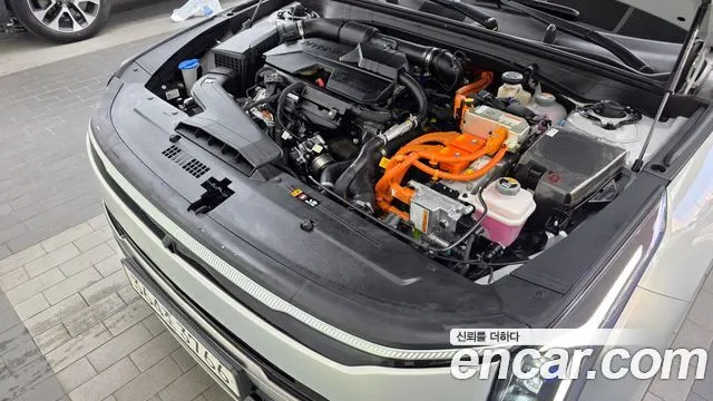 KIA K8 HYBRID 2025 — 60 620 км, белый-перламутр, Корея — под ключ — фото 6