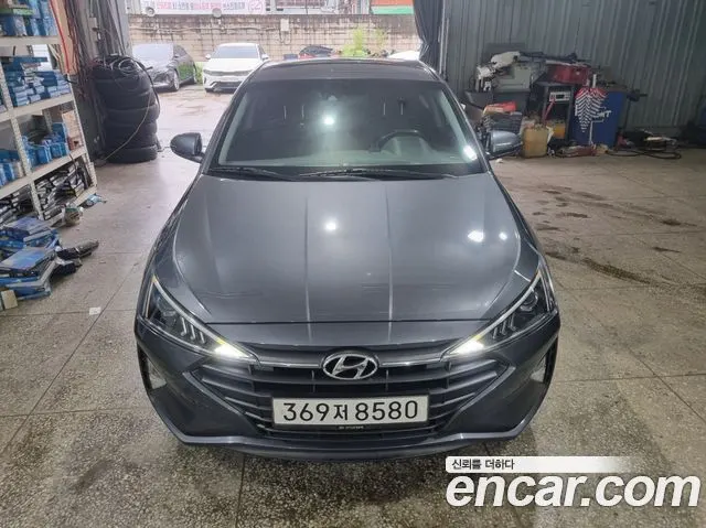 HYUNDAI AVANTE 2019 — 131 000 км, серый, Корея — под ключ — фото 3