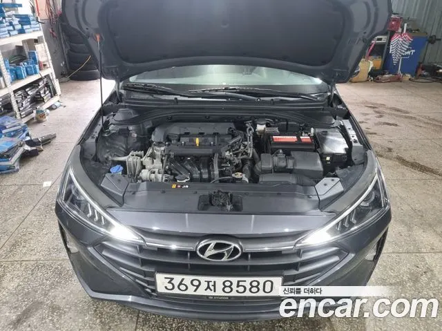 HYUNDAI AVANTE 2019 — 131 000 км, серый, Корея — под ключ — фото 6