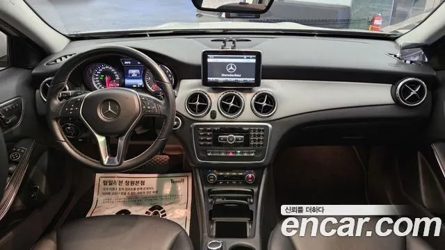 MERCEDES-BENZ GLA-CLASS X156 2015 — 32 483 км, белый-перламутр, Корея — под ключ — фото 10