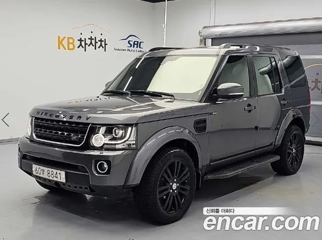 LAND ROVER DISCOVERY 4 2015 — 120 626 км, серый, Корея — под ключ — фото 1