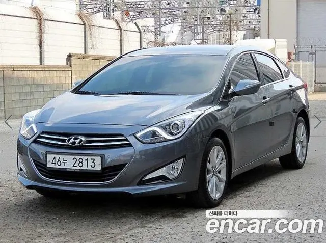 HYUNDAI I40 SALOON 2012 — 95 431 км, серебристо-серый, Корея — под ключ — фото 1