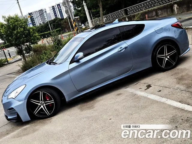 HYUNDAI GENESIS COUPE 2010 — 96 500 км, голубой, Корея — под ключ — фото 12