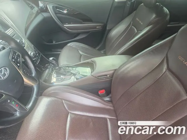 HYUNDAI GRANDEUR 2012 — 168 000 км, серебристо-серый, Корея — под ключ — фото 10