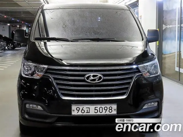 HYUNDAI GRAND STAREX 2019 — 180 000 км, чёрный, Корея — под ключ — фото 2