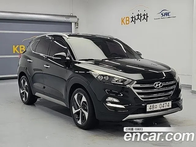 HYUNDAI TUCSON 2017 — 126 928 км, чёрный, Корея — под ключ — фото 2