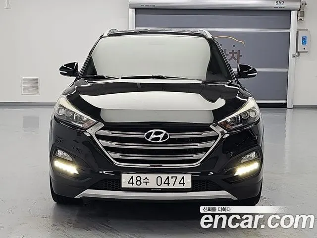 HYUNDAI TUCSON 2017 — 126 928 км, чёрный, Корея — под ключ — фото 3