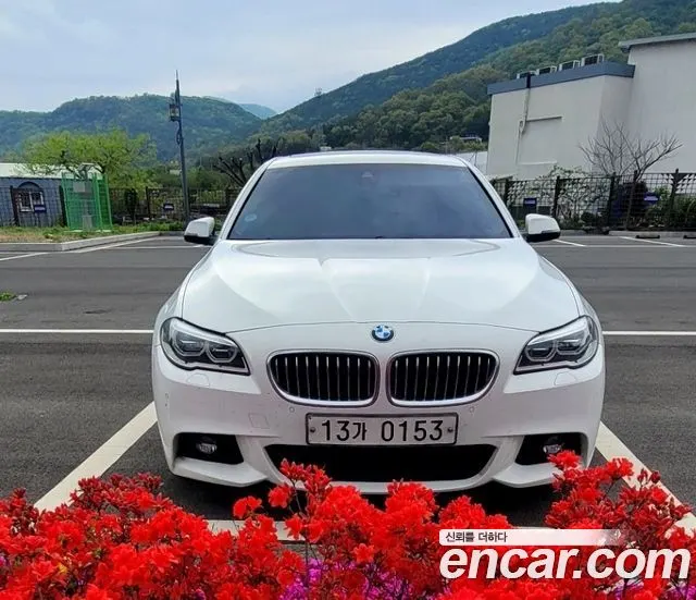 BMW 5 SERIES 2016 — 95 000 км, белый, Корея — под ключ — фото 10