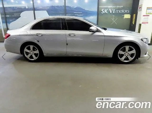 MERCEDES-BENZ E-CLASS W213 2017 — 46 733 км, серебристый, Корея — под ключ — фото 3
