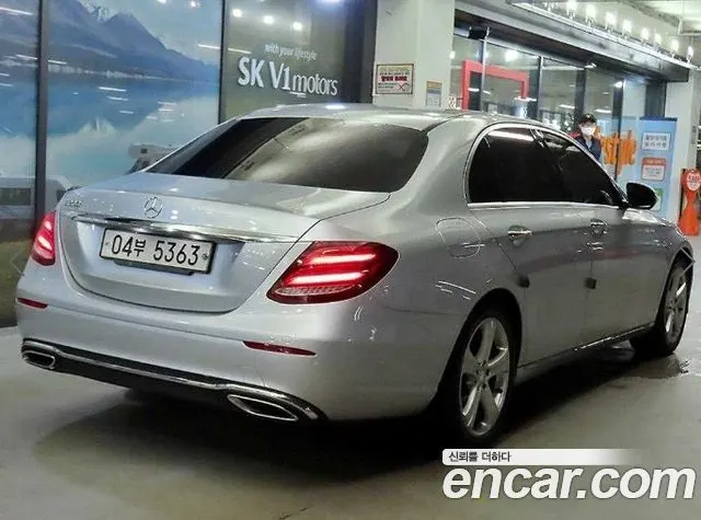 MERCEDES-BENZ E-CLASS W213 2017 — 46 733 км, серебристый, Корея — под ключ — фото 4