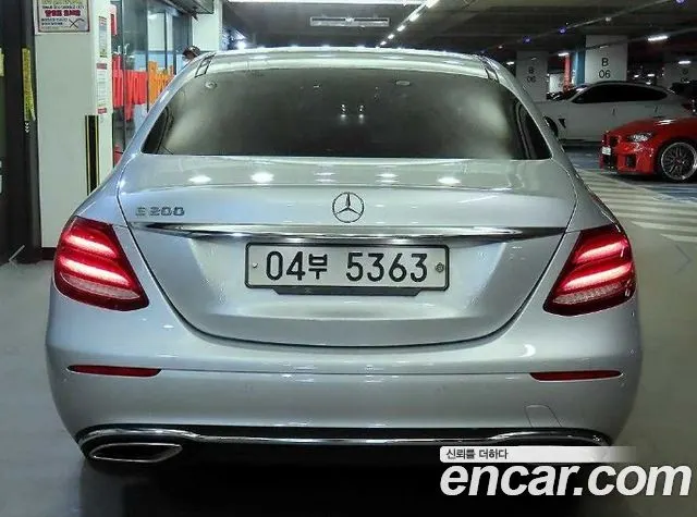 MERCEDES-BENZ E-CLASS W213 2017 — 46 733 км, серебристый, Корея — под ключ — фото 5