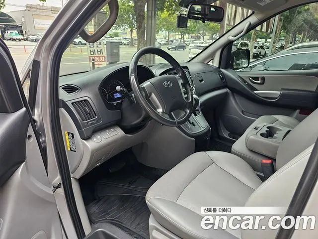 HYUNDAI GRAND STAREX 2021 — 87 604 км, серебристый, Корея — под ключ — фото 9