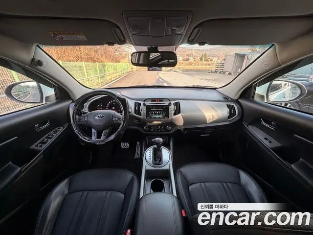 KIA SPORTAGE R 2016 — 148 696 км, белый, Корея — под ключ — фото 10