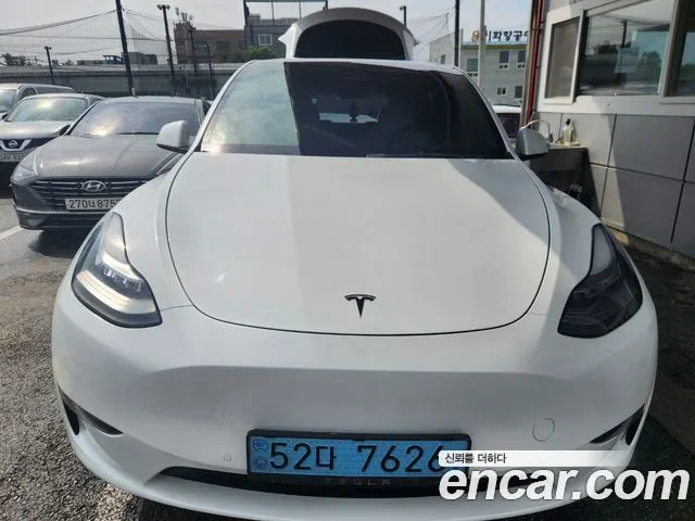 TESLA MODEL Y 2021 — 158 020 км, белый, Корея — под ключ — фото 1