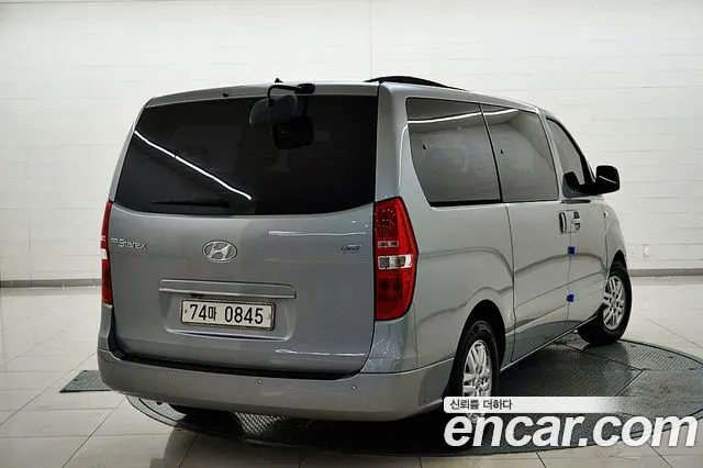 HYUNDAI GRAND STAREX 2016 — 126 335 км, серебристый, Корея — под ключ — фото 5