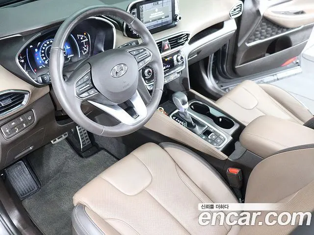 HYUNDAI SANTA FE 2019 — 114 000 км, серый, Корея — под ключ — фото 10