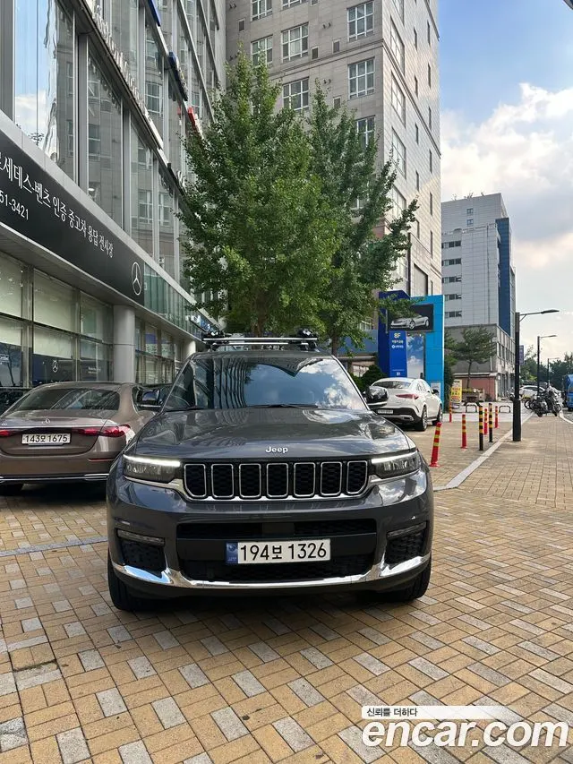 JEEP GRAND CHEROKEE — из Кореи под ключ