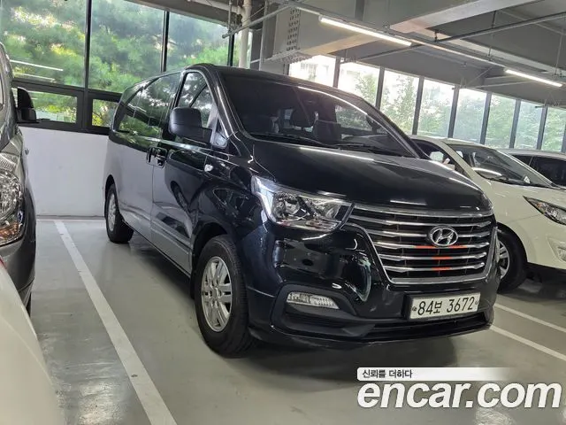 HYUNDAI GRAND STAREX 2019 — 111 889 км, чёрный, Корея — под ключ — фото 2