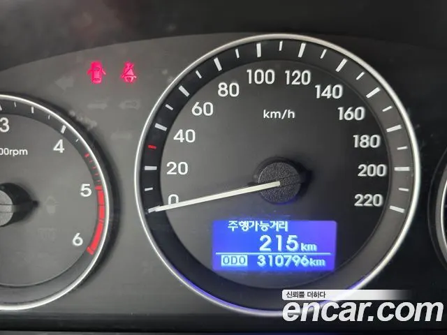 HYUNDAI GRAND STAREX 2019 — 310 787 км, серый, Корея — под ключ — фото 8