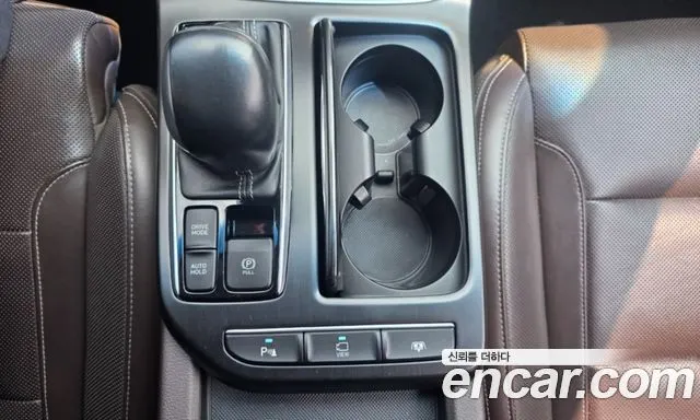 HYUNDAI GRANDEUR 2019 — 211 326 км, чёрный, Корея — под ключ — фото 10