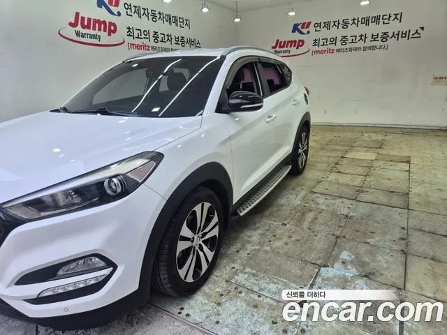HYUNDAI TUCSON 2016 — 109 118 км, белый, Корея — под ключ — фото 2