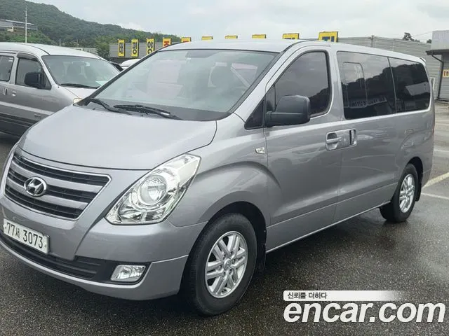 HYUNDAI GRAND STAREX 2016 — 126 379 км, серебристый, Корея — под ключ — фото 3