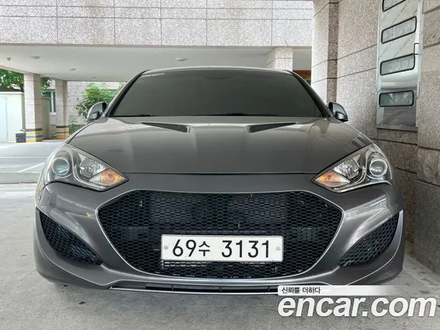 HYUNDAI GENESIS COUPE 2010 — 138 000 км, серый, Корея — под ключ — фото 1