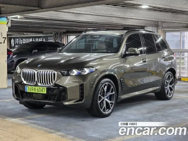 BMW X5 2025 — 11 554 км, коричневый, Корея — под ключ — фото 12