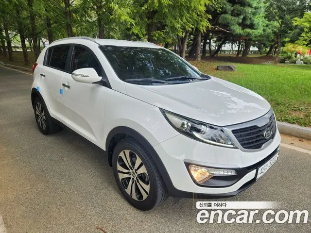 KIA SPORTAGE R 2012 — 144 198 км, белый, Корея — под ключ — фото 8