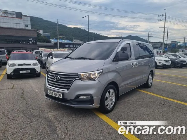 HYUNDAI GRAND STAREX 2018 — 113 566 км, серебристо-серый, Корея — под ключ — фото 12