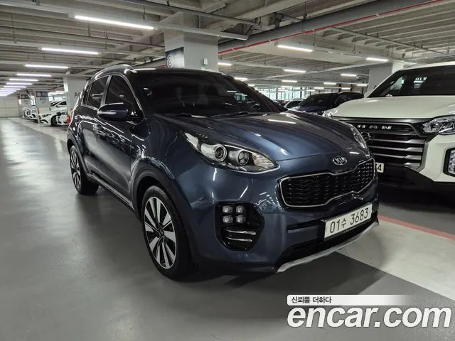 KIA SPORTAGE 2018 — 40 249 км, синий, Корея — под ключ — фото 1