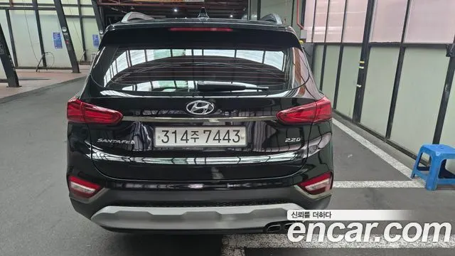 HYUNDAI SANTA FE 2019 — 121 108 км, чёрный, Корея — под ключ — фото 5