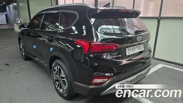 HYUNDAI SANTA FE 2019 — 121 108 км, чёрный, Корея — под ключ — фото 6