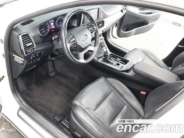 HYUNDAI GRANDEUR 2019 — 137 690 км, белый, Корея — под ключ — фото 10