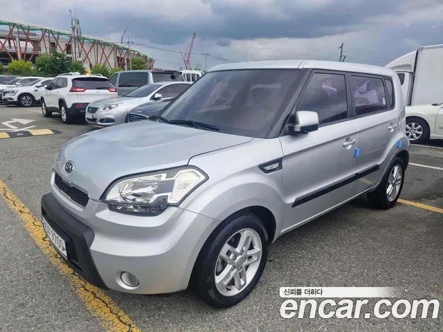 KIA SOUL 2011 — 67 679 км, серебристый, Корея — под ключ — фото 3