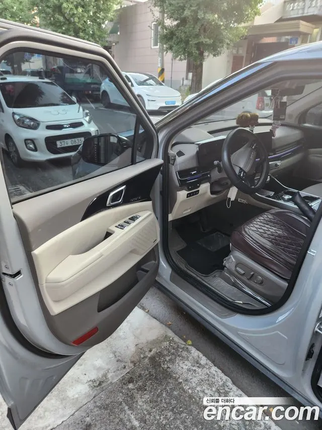 KIA CARNIVAL 2025 — 27 700 км, серебристо-серый, Корея — под ключ — фото 6