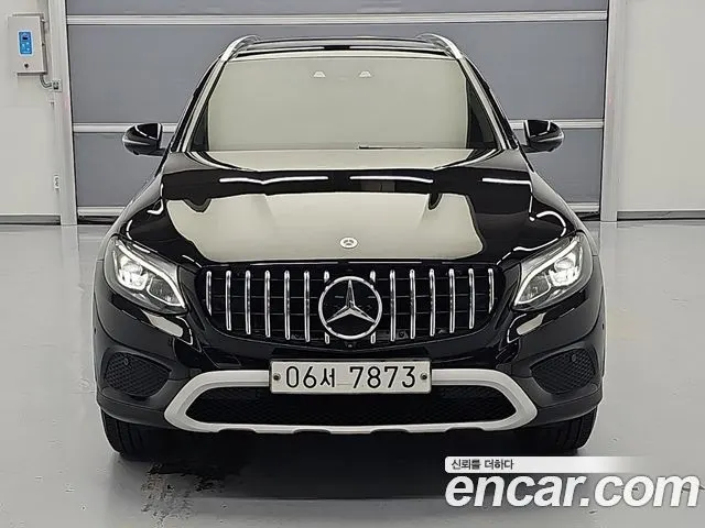 MERCEDES-BENZ GLC-CLASS X253 2019 — 139 427 км, чёрный, Корея — под ключ — фото 2