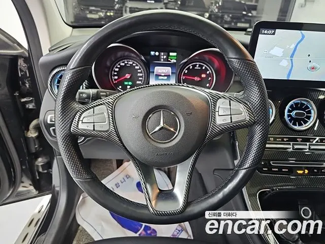 MERCEDES-BENZ GLC-CLASS X253 2019 — 139 427 км, чёрный, Корея — под ключ — фото 9