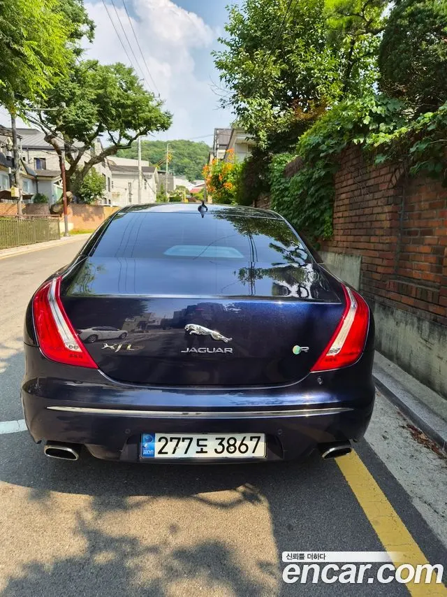JAGUAR XJ 2014 — 123 000 км, синий, Корея — под ключ — фото 4