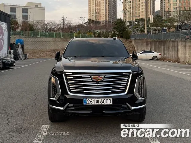 CADILLAC ESCALADE 2026 — 9 935 км, чёрный, Корея — под ключ — фото 1