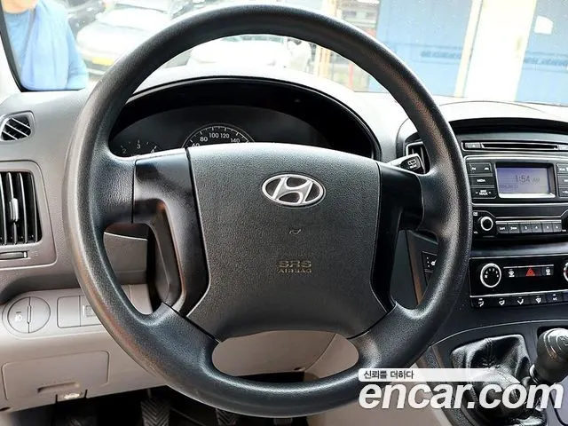 HYUNDAI GRAND STAREX 2017 — 119 609 км, серебристо-серый, Корея — под ключ — фото 8