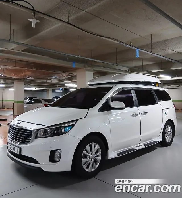 KIA CARNIVAL 2016 — 163 000 км, белый, Корея — под ключ — фото 1