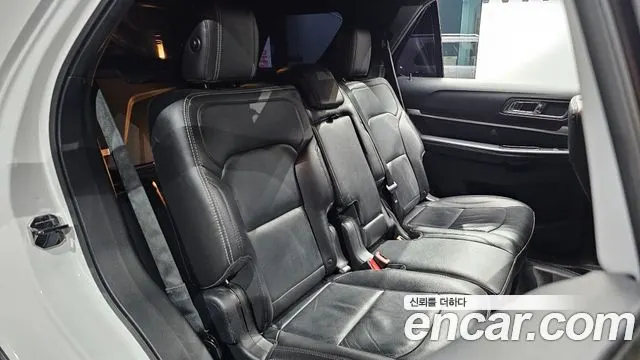 FORD EXPLORER 2018 — 161 549 км, белый, Корея — под ключ — фото 12