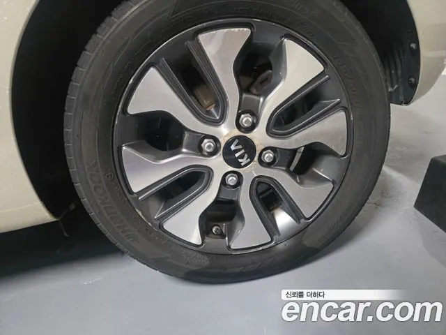 KIA MORNING 2016 — 66 900 км, светло-золотистый, Корея — под ключ — фото 7