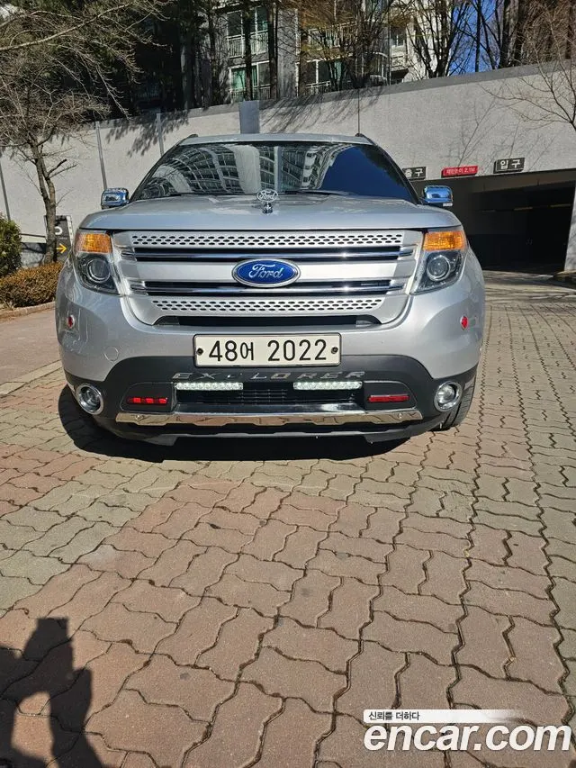 FORD EXPLORER 2013 — 257 000 км, серебристый, Корея — под ключ — фото 1