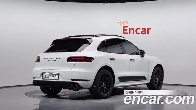 PORSCHE MACAN 2018 — 108 711 км, белый, Корея — под ключ — фото 2